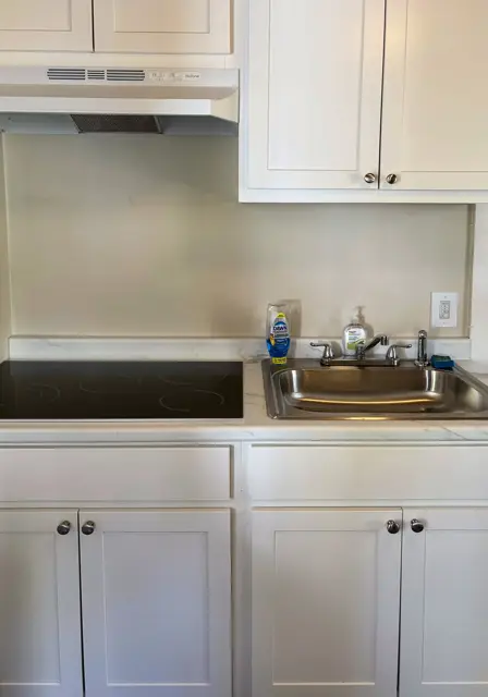 Private Apartment near PC kitchenette